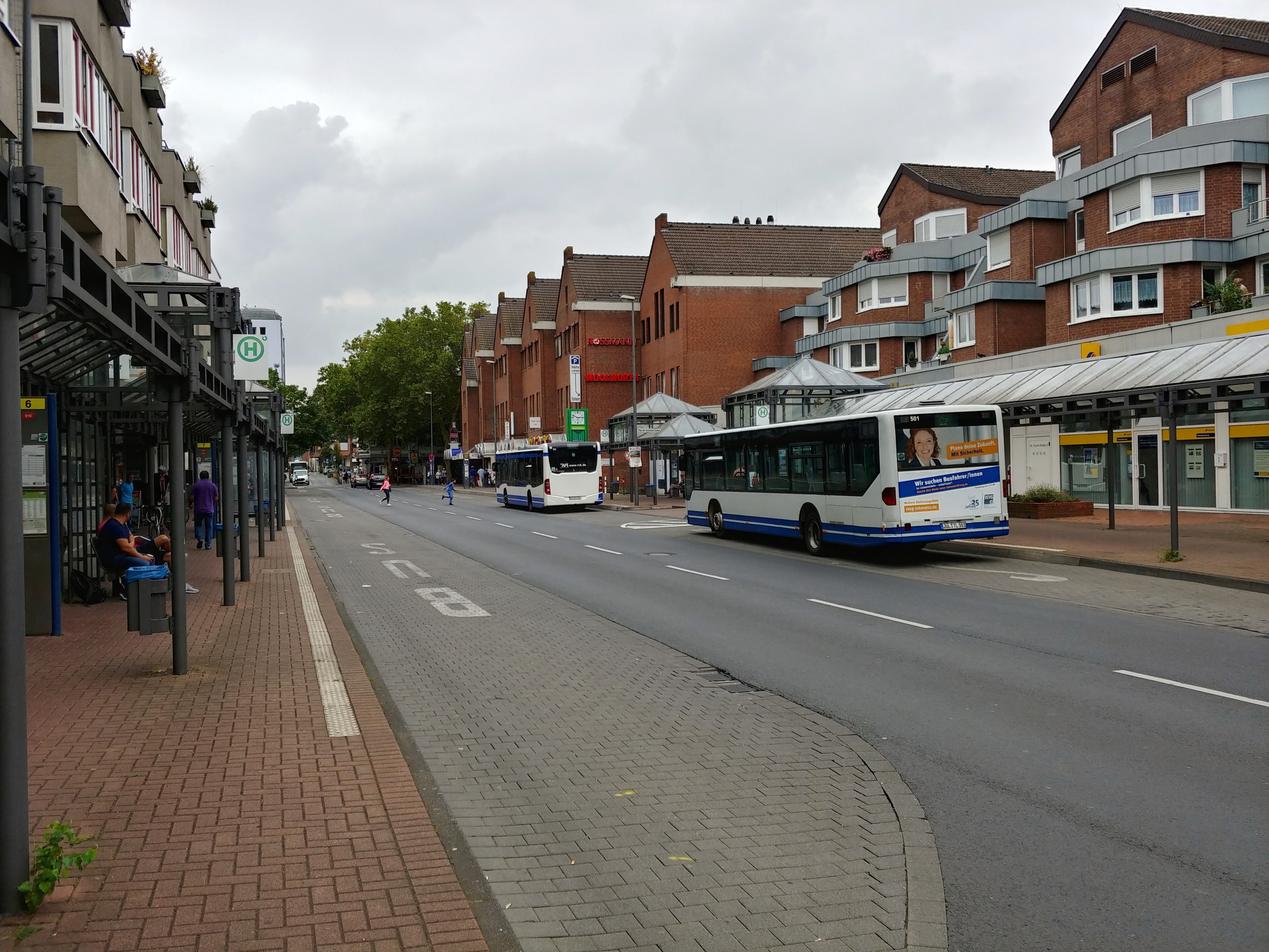 Busbahnhof in Frechen wird barrierefrei ausgebaut › Dierk Timm
